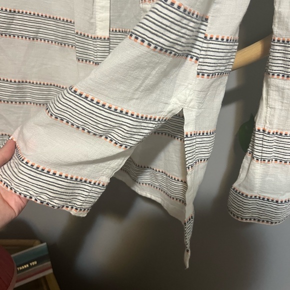 100% Cotton Old Navy White Boho Button Down Long Sleeve - Picture 3 of 9